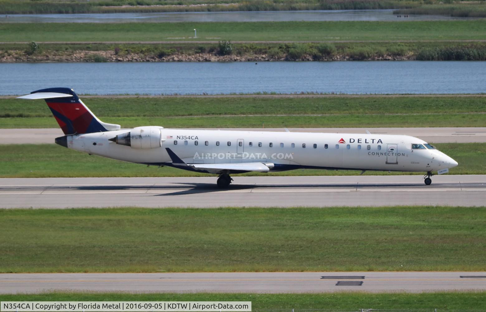 N354CA, 2002 Bombardier CRJ-701ER (CL-600-2C10) Regional Jet C/N 10064, DTW 2016