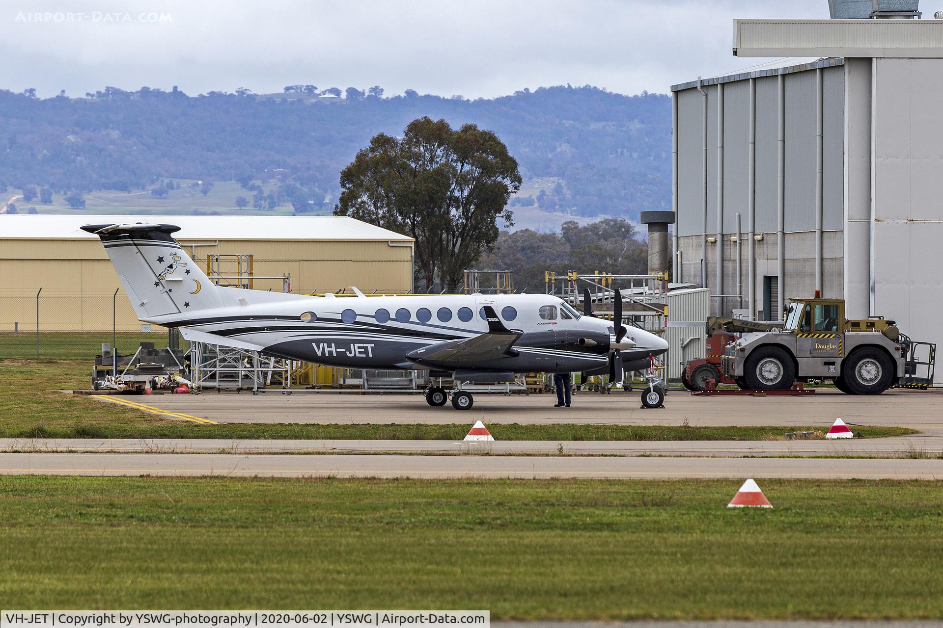 VH-JET, 2019 Beech B300 350i King Air C/N FL-1197, Leppington Pastoral Co (VH-JET) Textron B300 Super King Air at Wagga Wagga Airport