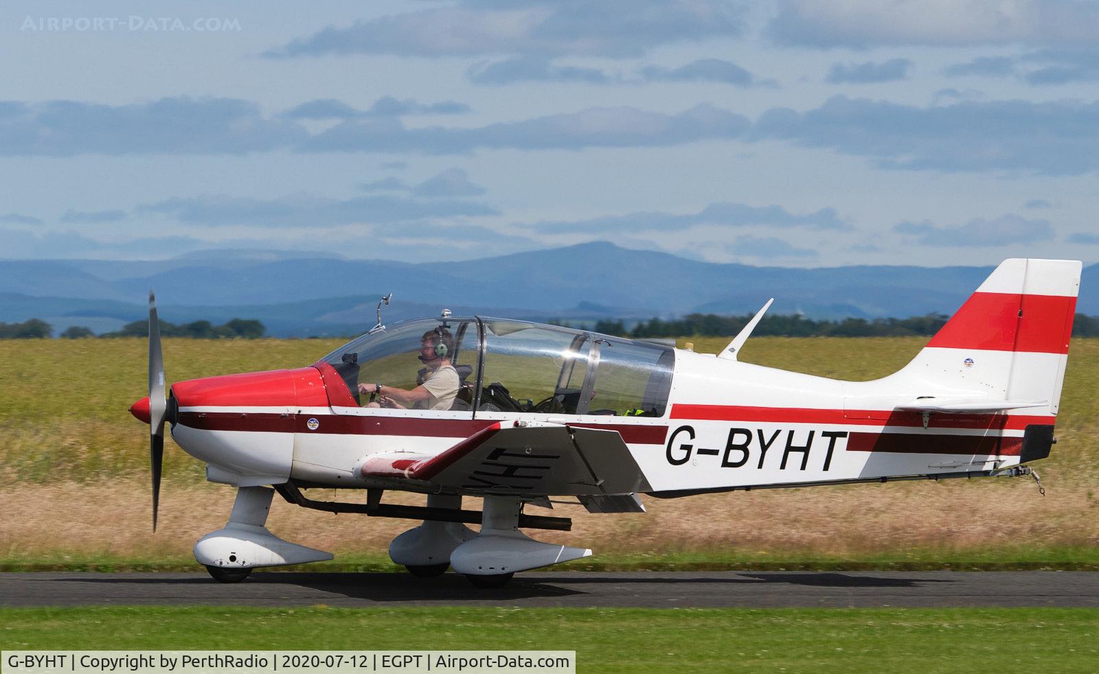G-BYHT, 1973 Robin DR-400-180R Remorqueur Regent C/N 811, A visitor from Aboyne