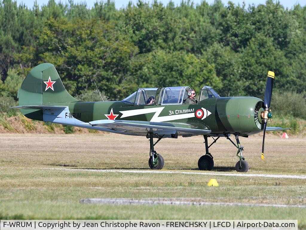 F-WRUM, 1988 Yakovlev Yak-52 C/N 889109, Yak-52