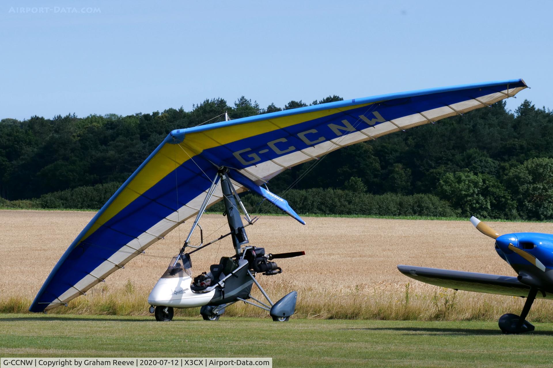 G-CCNW, 2004 Mainair Pegasus Quantum 15 C/N 8010, Parked at Northrepps.