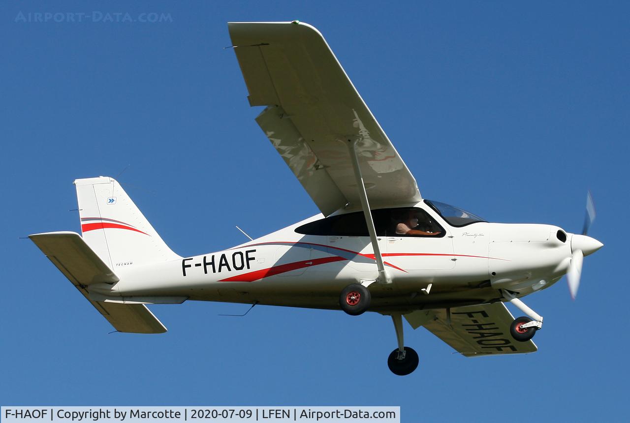 F-HAOF, Tecnam P-2010 C/N 035, Short final runway 22.