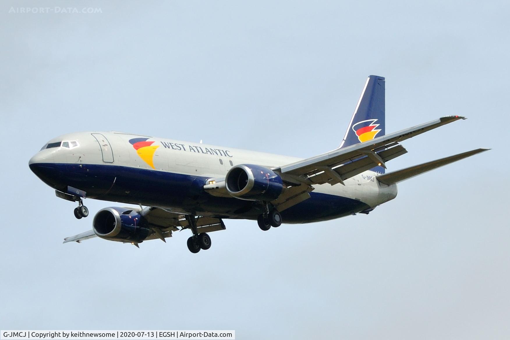 G-JMCJ, 1992 Boeing 737-436 C/N 25856, Arriving at Norwich from Toulouse.