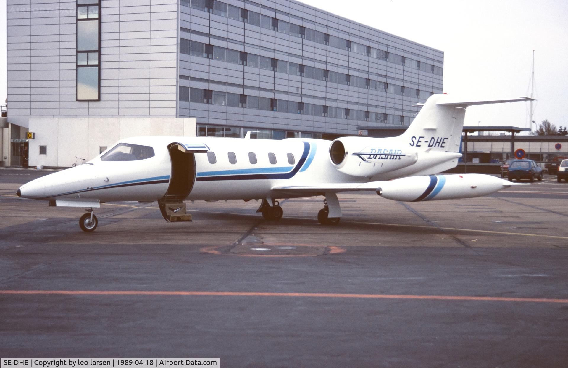 SE-DHE, 1981 LearJet 35A C/N 35A-368, Copenhagen 18.4.1989