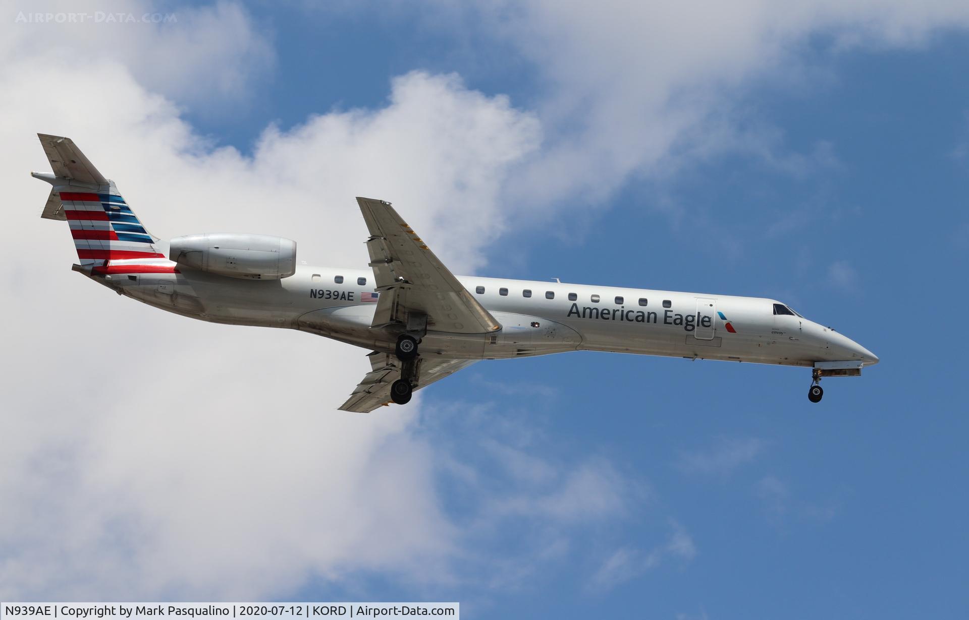 N939AE, 2005 Embraer ERJ-145LR (EMB-145LR) C/N 14500923, EMB-145LR