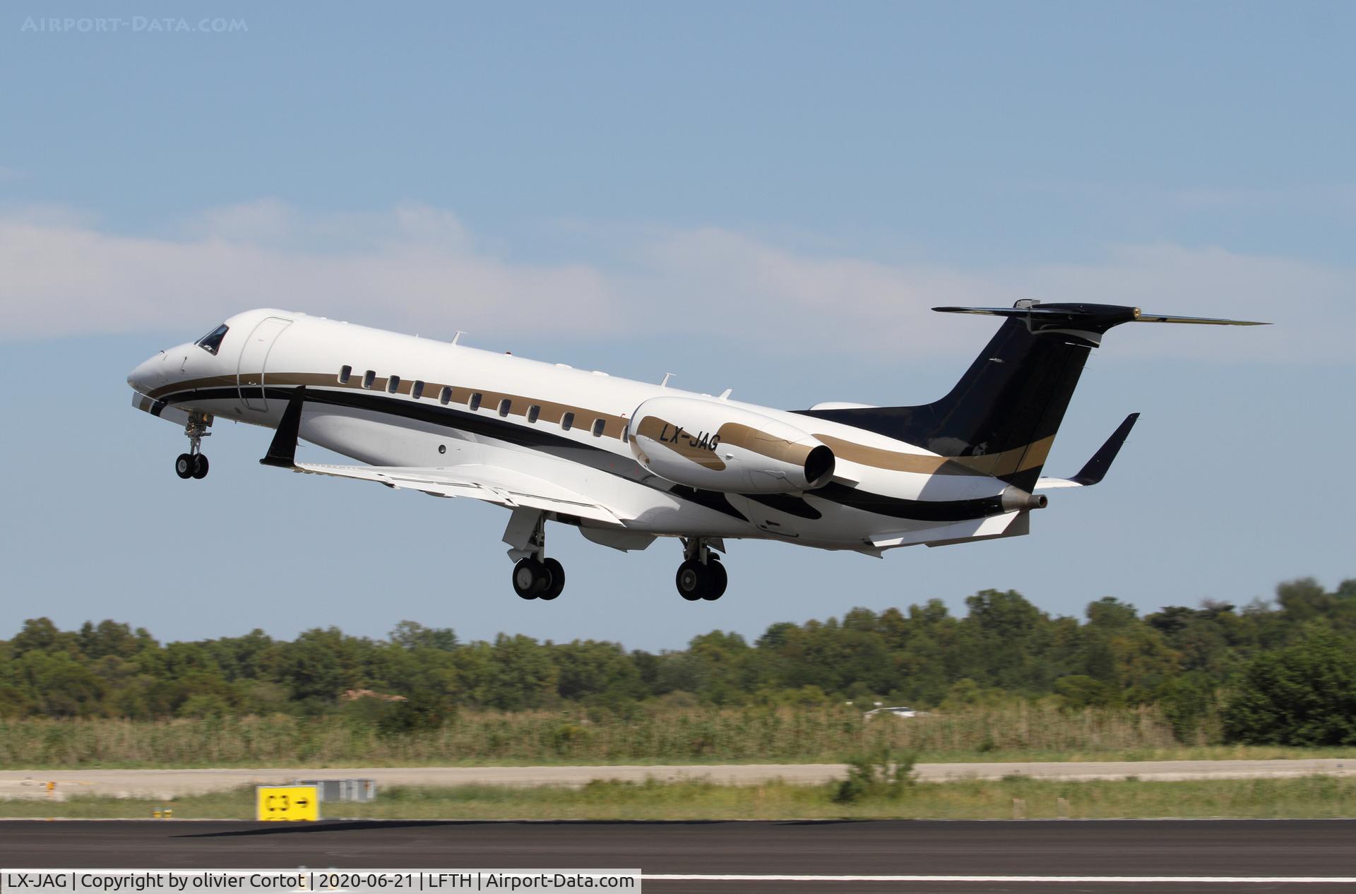 LX-JAG, 2007 Embraer ERJ-135BJ 600 Legacy C/N 14501002, taking off, june 2020