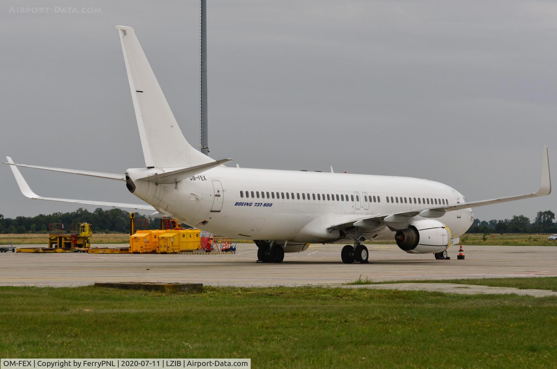 OM-FEX, 1998 Boeing 737-8Q8 C/N 28213, Air Explore B738 awaiting next assignment