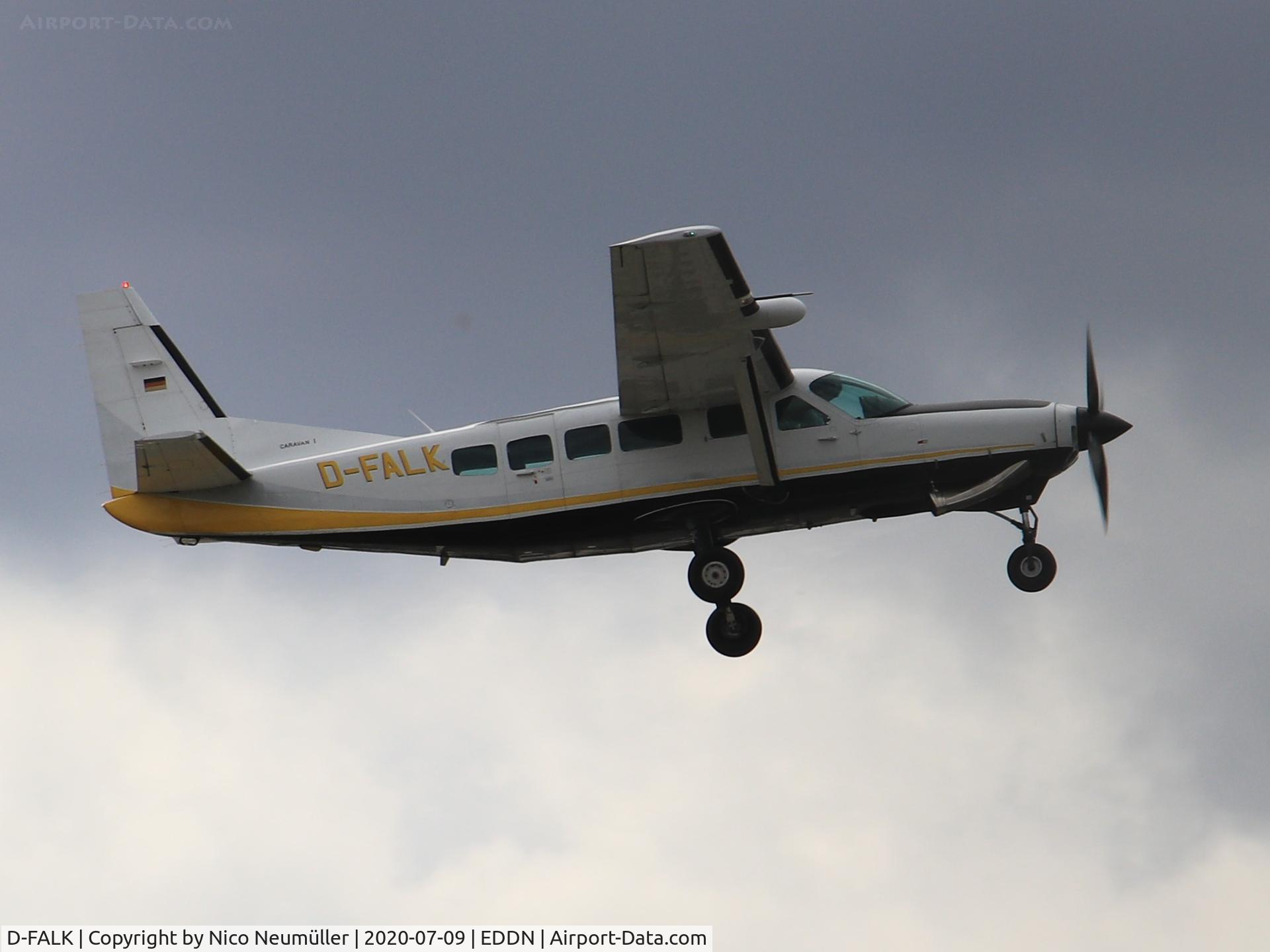D-FALK, 1985 Cessna 208 Caravan 1 C/N 208-00023, Cessna is starting in EDDN/NUE