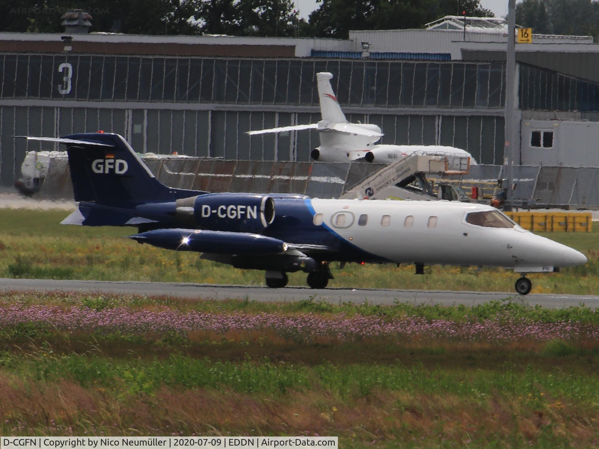 D-CGFN, 1990 Gates Learjet 35A C/N 35A-654, A Learjet of the GFD is starting in EDDN/NUE