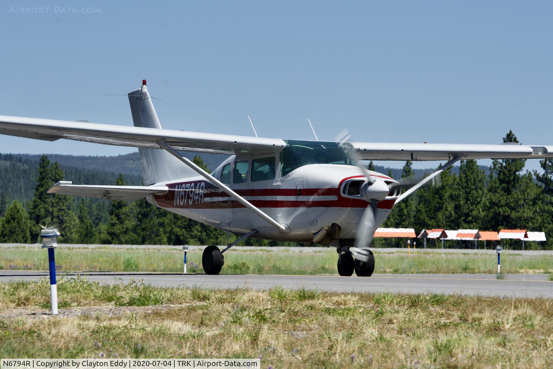 N6794R, 1966 Cessna T210F Turbo Centurion C/N T210-0194, Truckee Airport California 2020.
