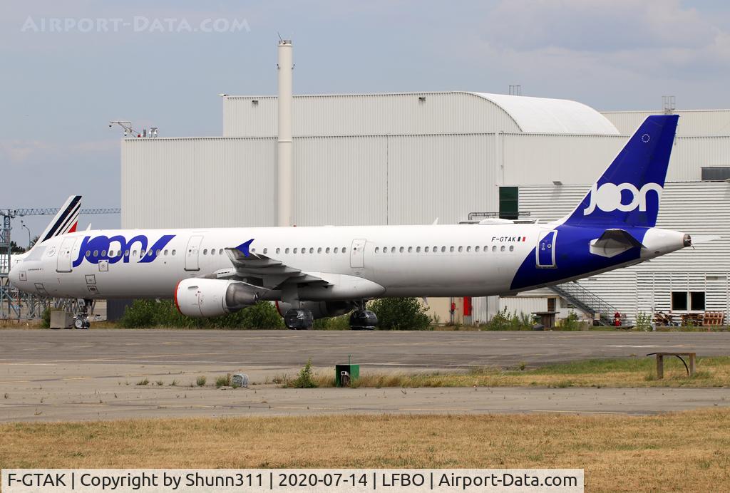 F-GTAK, 2001 Airbus A321-211 C/N 1658, Stored at Air France facility... To be integrated Air France...