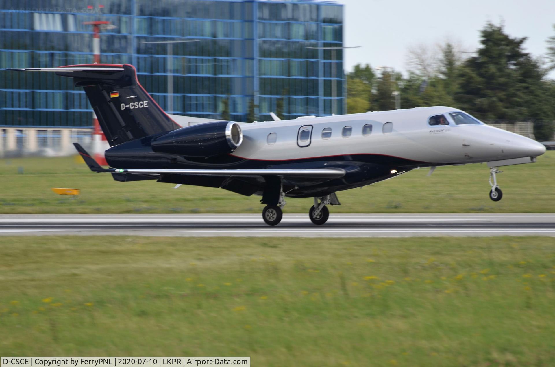 D-CSCE, 2017 Embraer EMB-550 Phenom 300 C/N 50500424, Luxaviation Germany EMB-505 landing