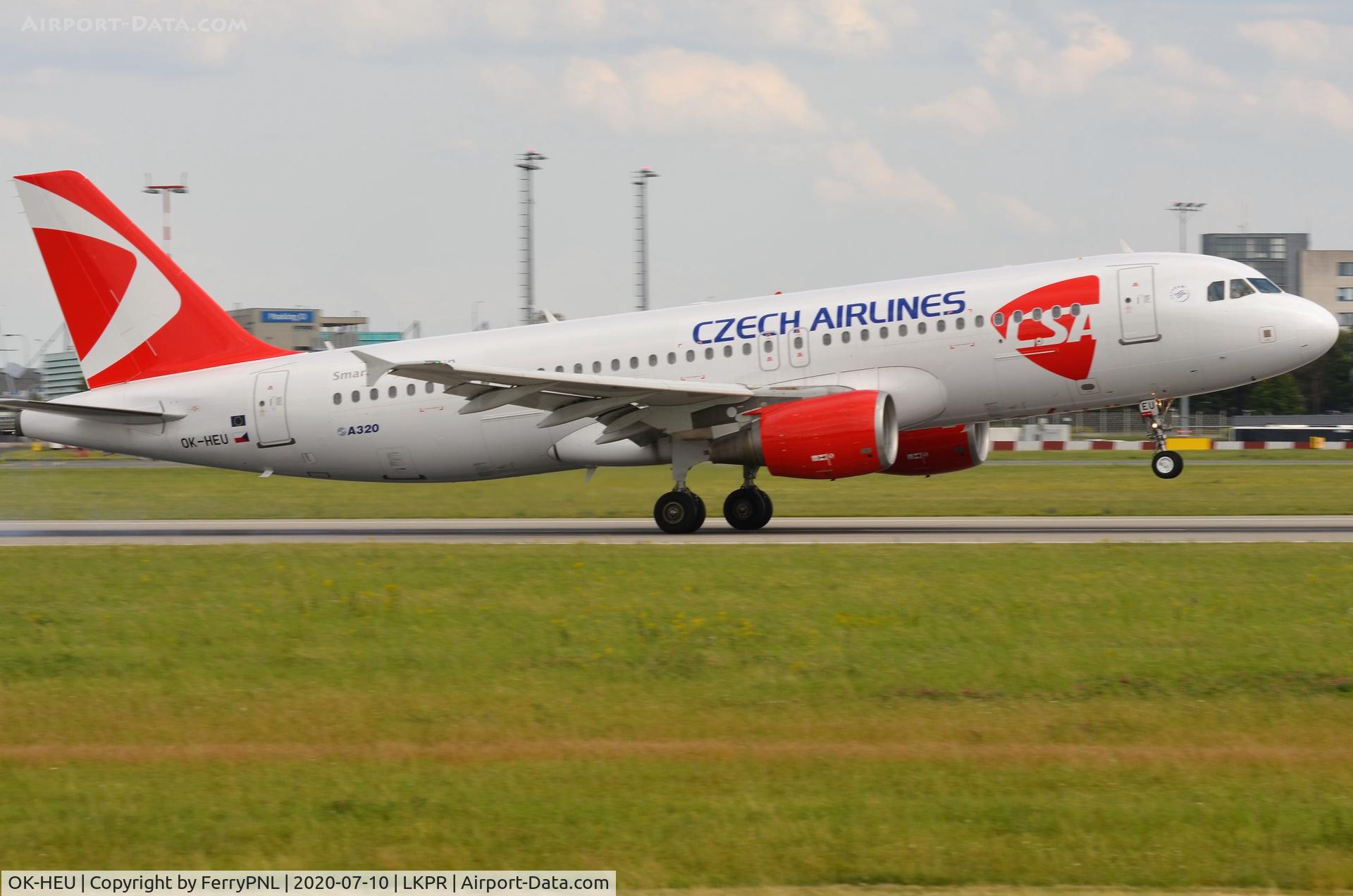 OK-HEU, 2002 Airbus A320-214 C/N 1885, New addition to its fleet, CSA sole A320 landing