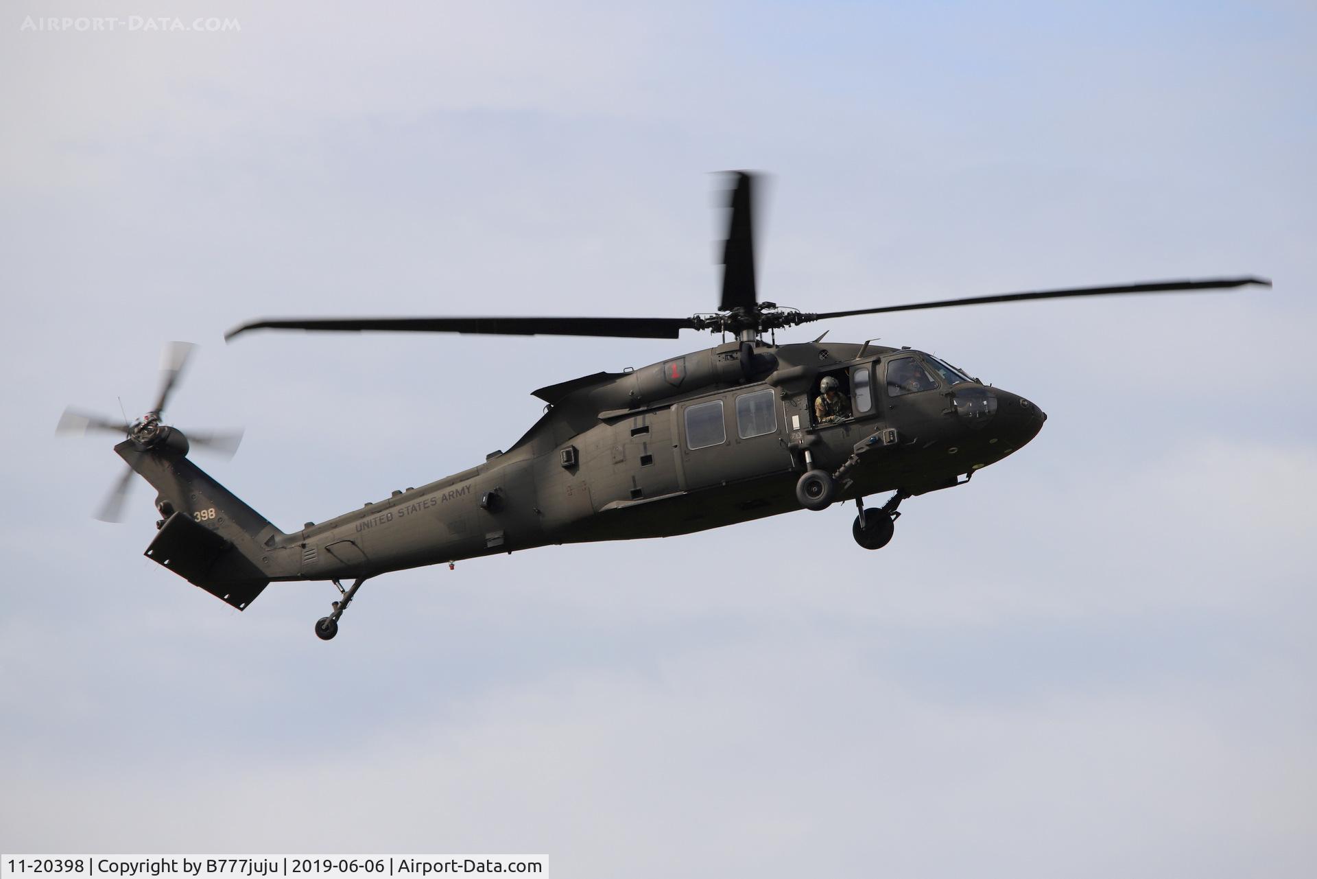 11-20398, Sikorsky UH-60M Black Hawk C/N Not found 11-20398, for 75 D-Day anniversary
at Carentan