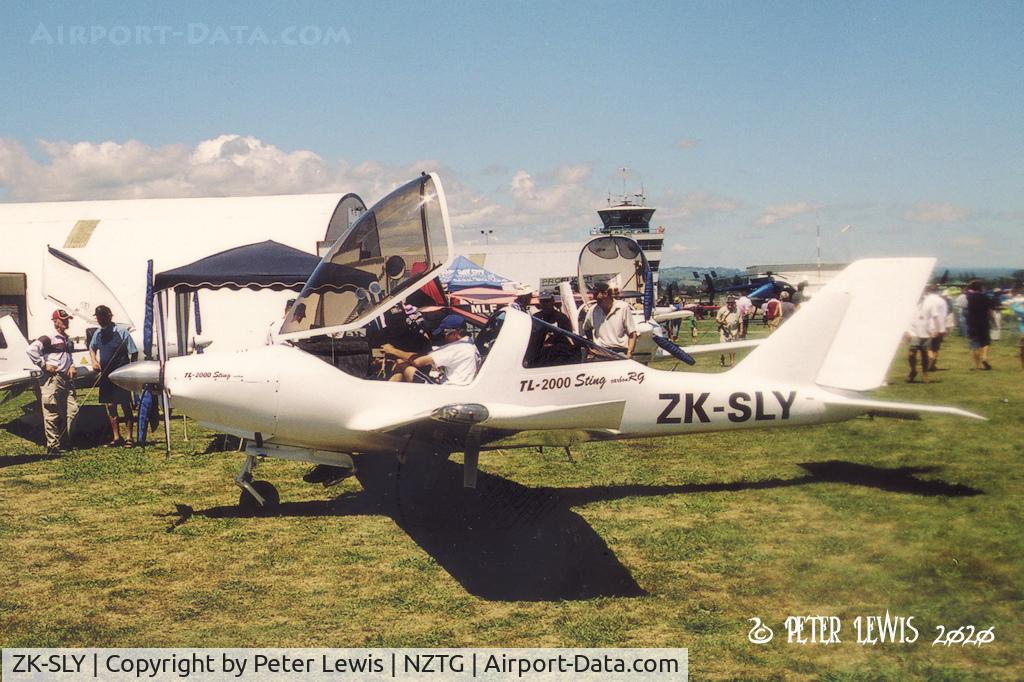ZK-SLY, TL Ultralight TL-2000 Sting C/N 04ST100, B G Massey, Auckland - 2006
