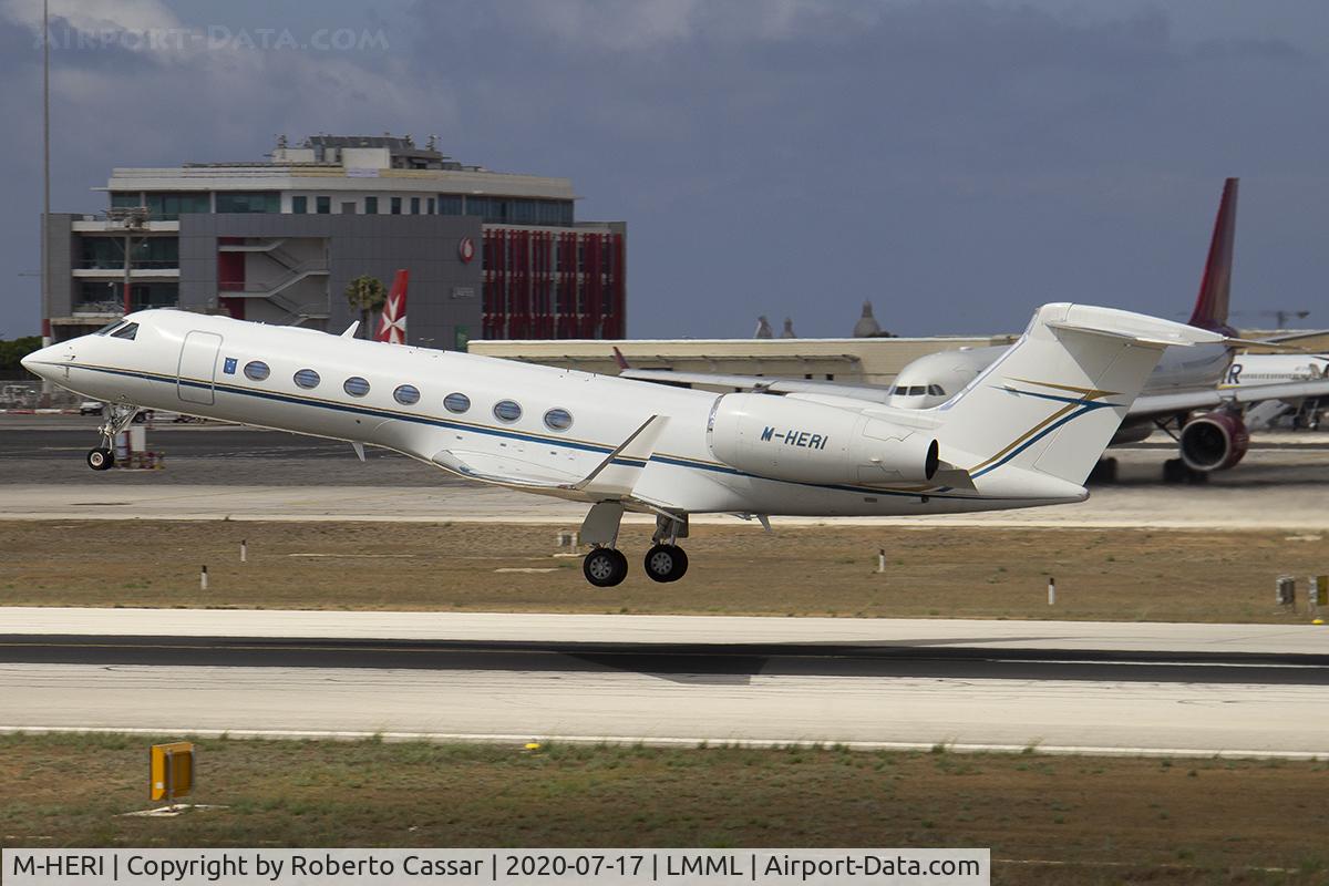 M-HERI, 2009 Gulfstream Aerospace GV-SP (G550) C/N 5240, Runway 31