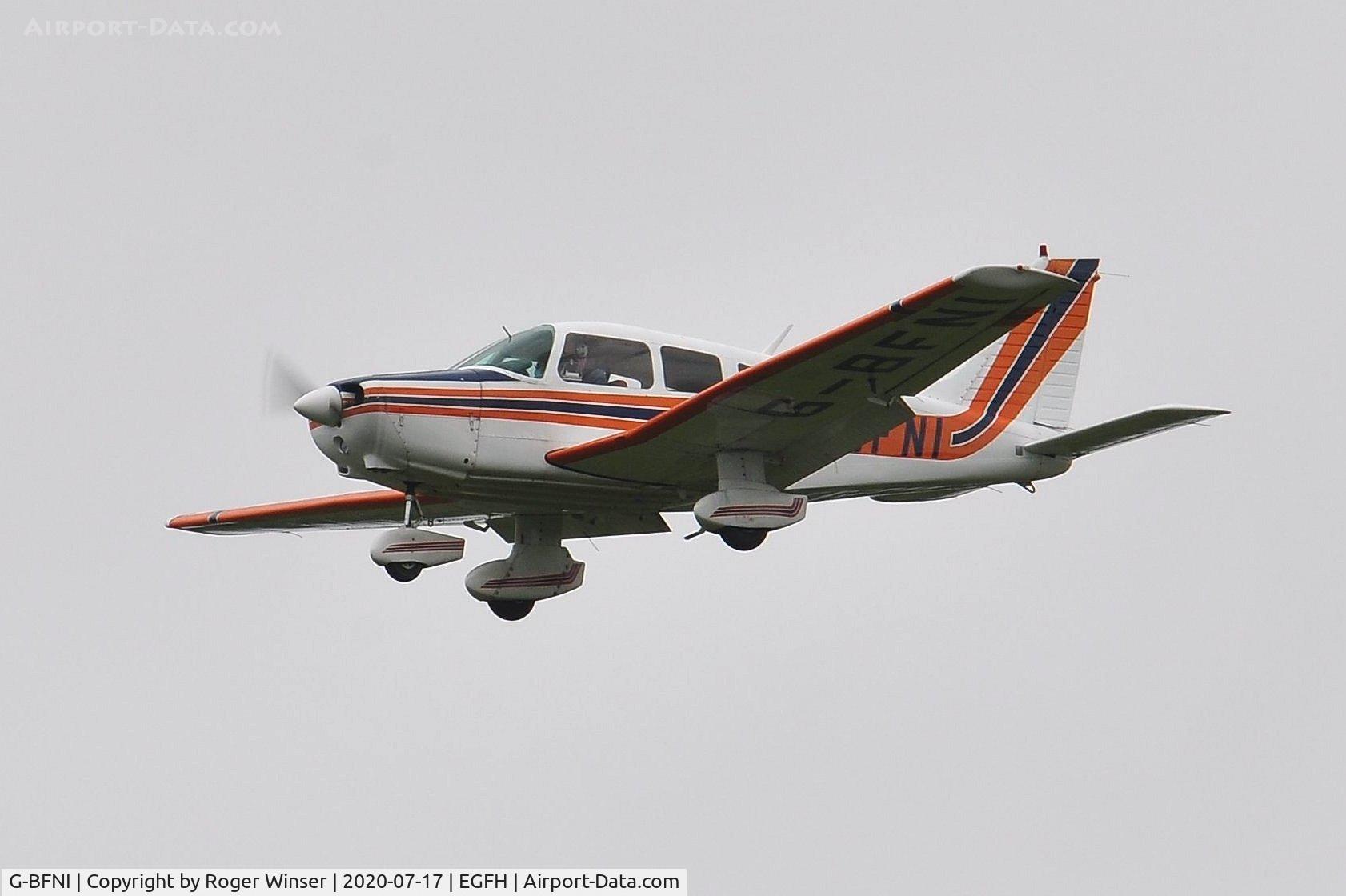 G-BFNI, 1977 Piper PA-28-161 Cherokee Warrior II C/N 28-7816215, Finals Runway 22
