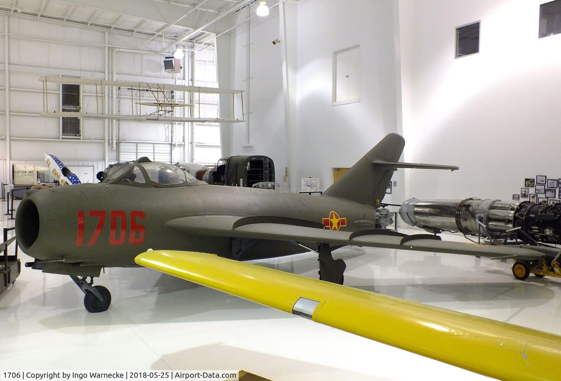 1706, 1959 PZL-Mielec Lim-5 (MiG-17F) C/N 1C1706, PZL-Mielec Lim-5 (MiG-17F) FRESCO-C at the Tennessee Museum of Aviation, Sevierville TN