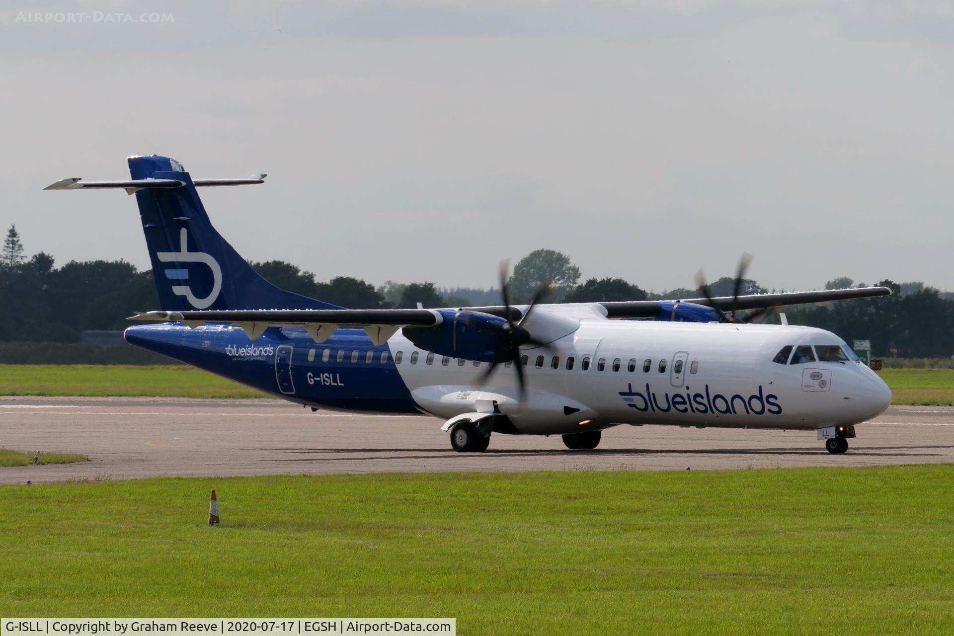 G-ISLL, 2002 ATR 72-212A C/N 696, Departing from Norwich.