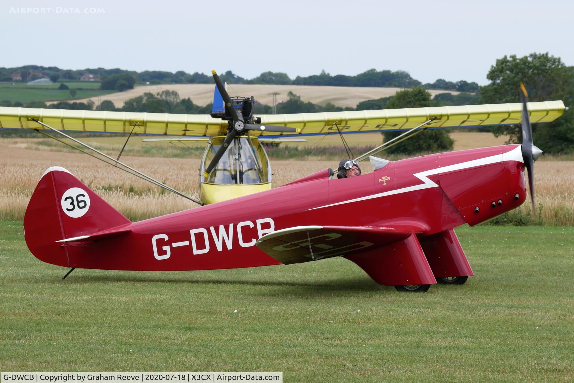 G-DWCB, 2015 Chilton DW1A C/N PFA 225-14454, Just landed at Northrepps.