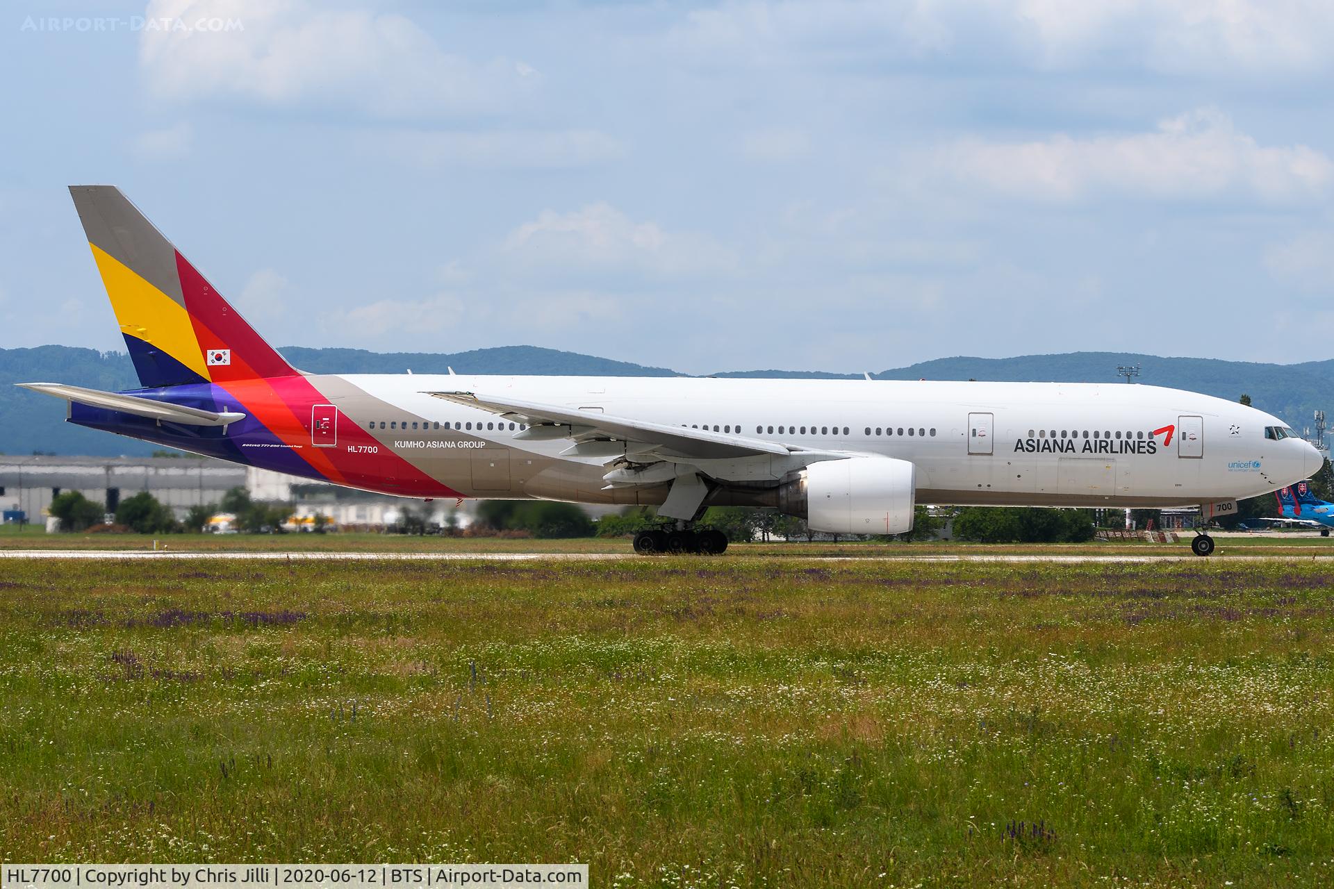 HL7700, Boeing 777-28E/ER C/N 30859, Asiana Airlines