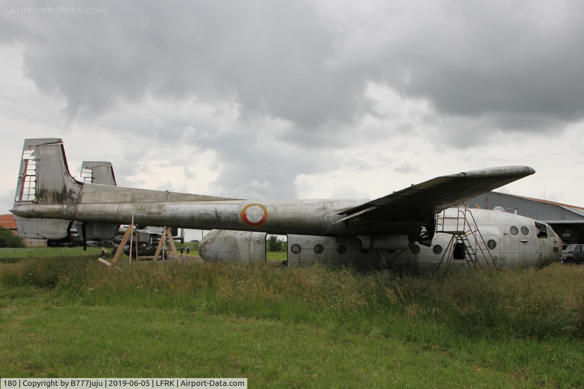 180, Nord N-2501F Noratlas C/N 180, under removal for an other location ?