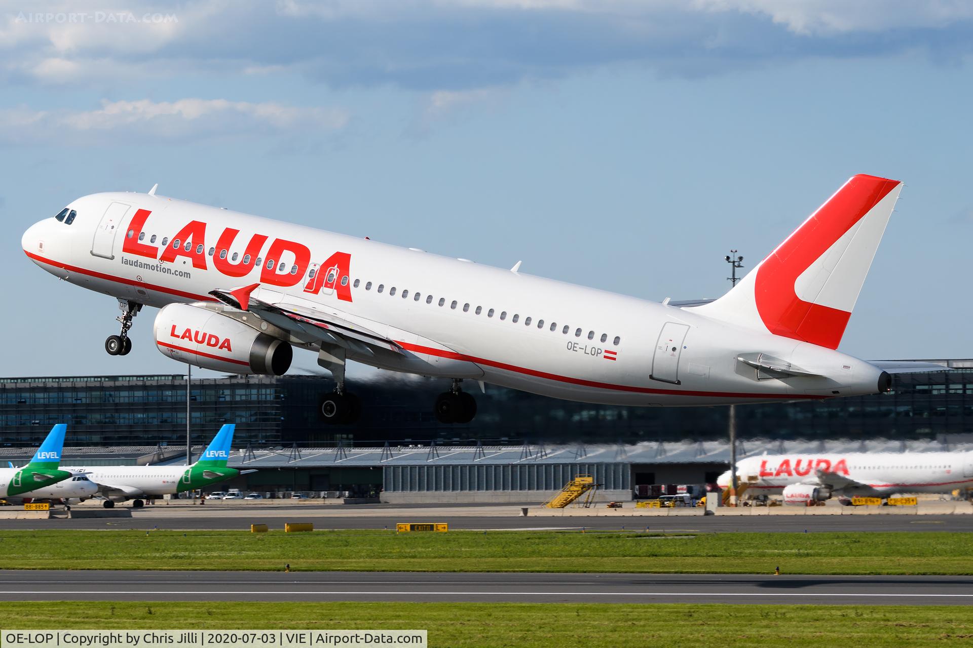OE-LOP, 2001 Airbus A320-232 C/N 1566, Laudamotion