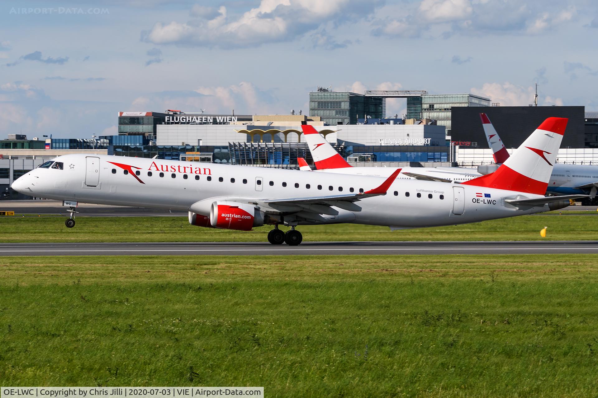 OE-LWC, 2010 Embraer 195LR (ERJ-190-200LR) C/N 19000350, Austrian Airlines