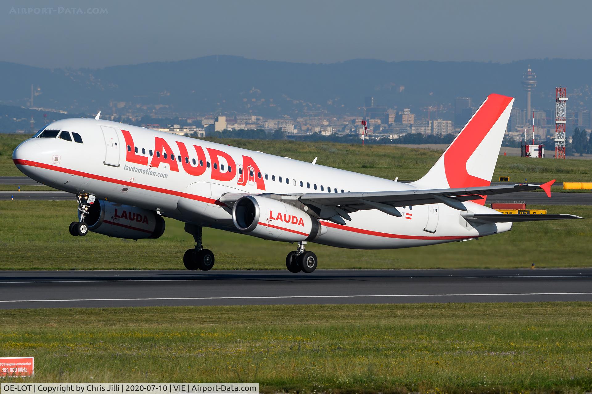 OE-LOT, 2005 Airbus A320-232 C/N 2522, Laudamotion