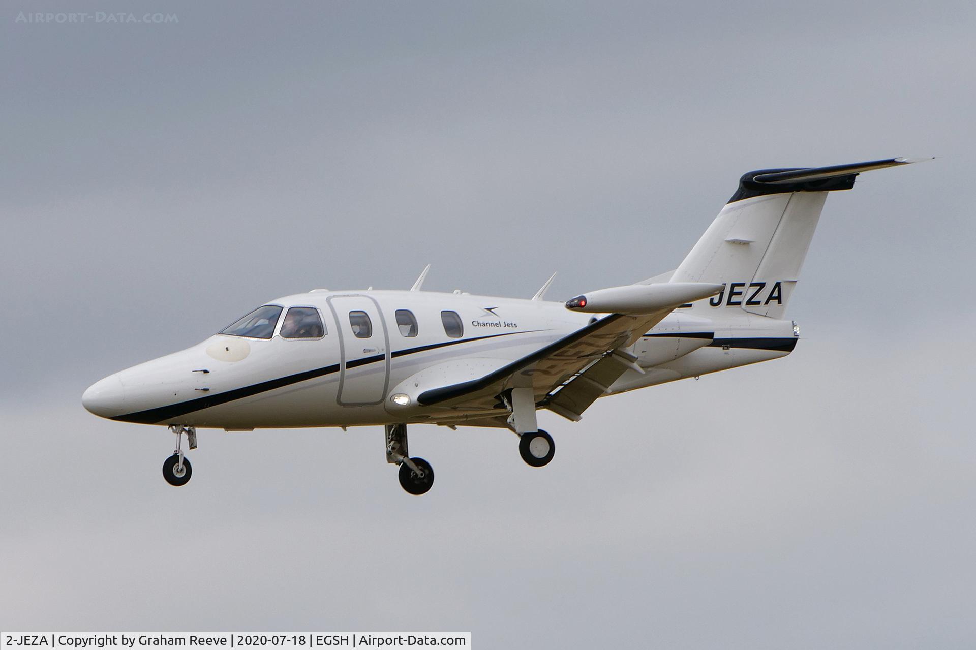 2-JEZA, 2007 Eclipse Aviation Corp EA500 C/N 000031, Landing at Norwich.