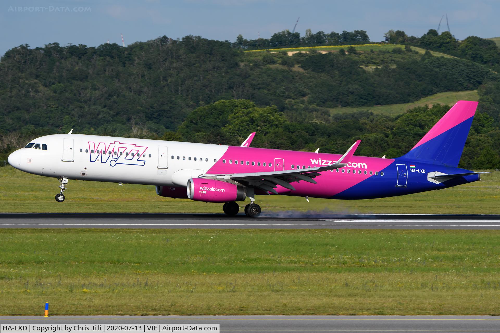 HA-LXD, 2016 Airbus A321-231 C/N 7032, Wizzair