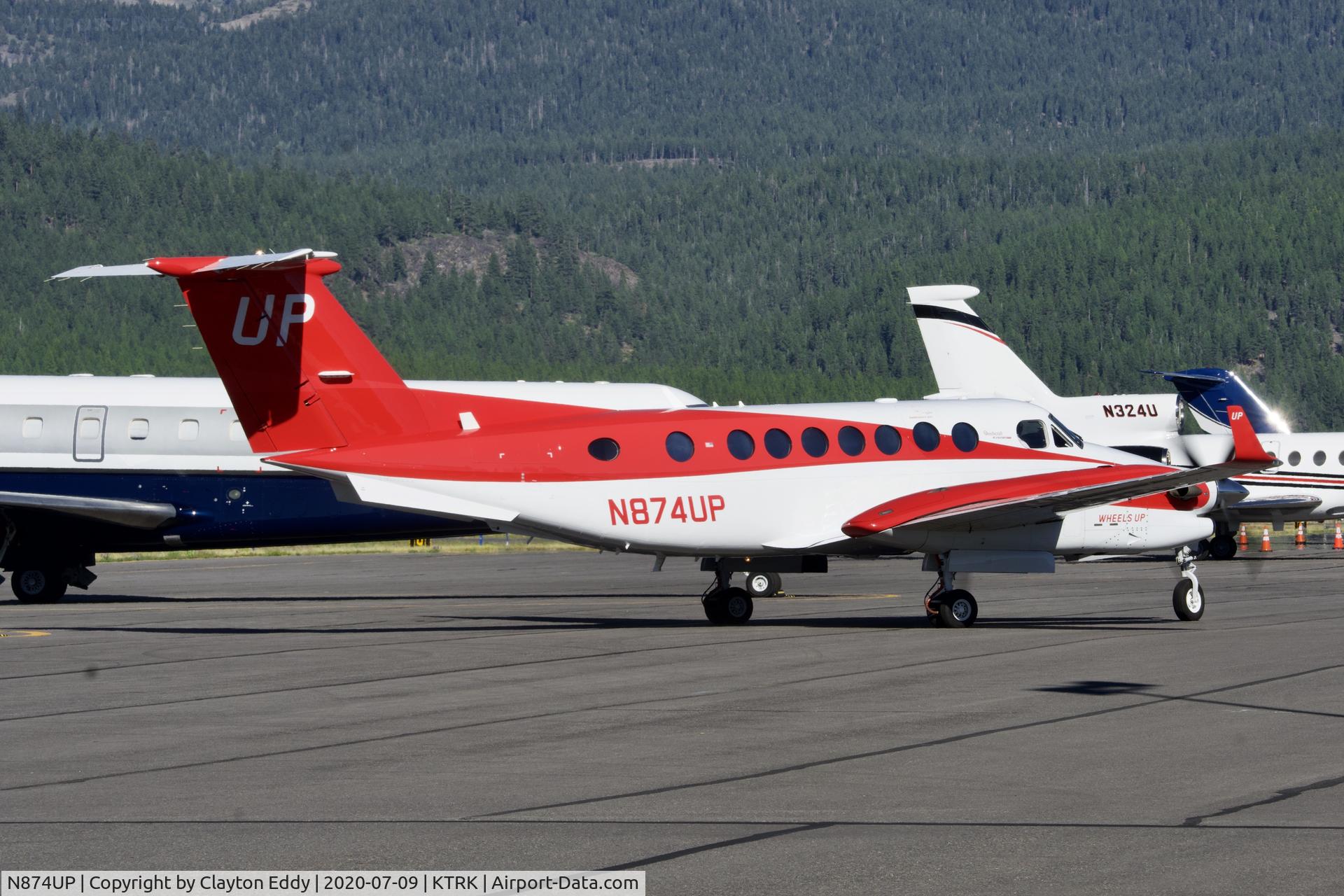 N874UP, 2017 Beechcraft 350 King Air (B300) C/N FL-1119, Truckee Airport California 2020.