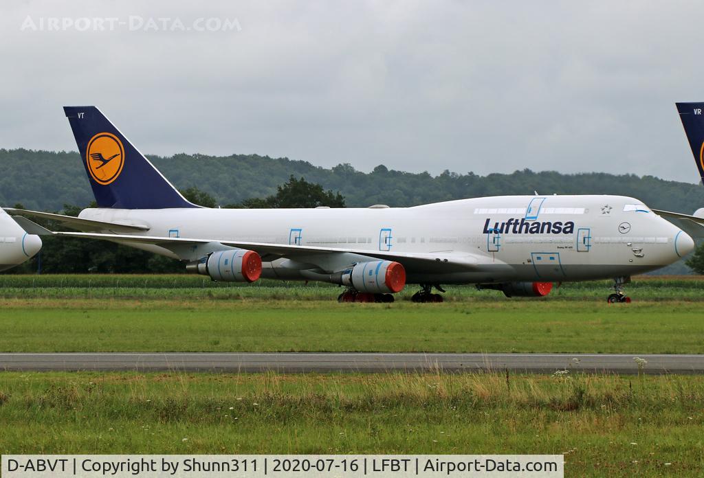 D-ABVT, 1997 Boeing 747-430 C/N 28287, Stored @LDE