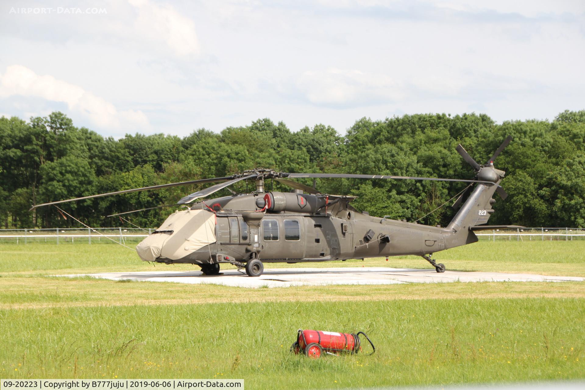 09-20223, Sikorsky UH-60M Black Hawk C/N Not found 09-20223, for 75 D-Day anniversary
at Carentan