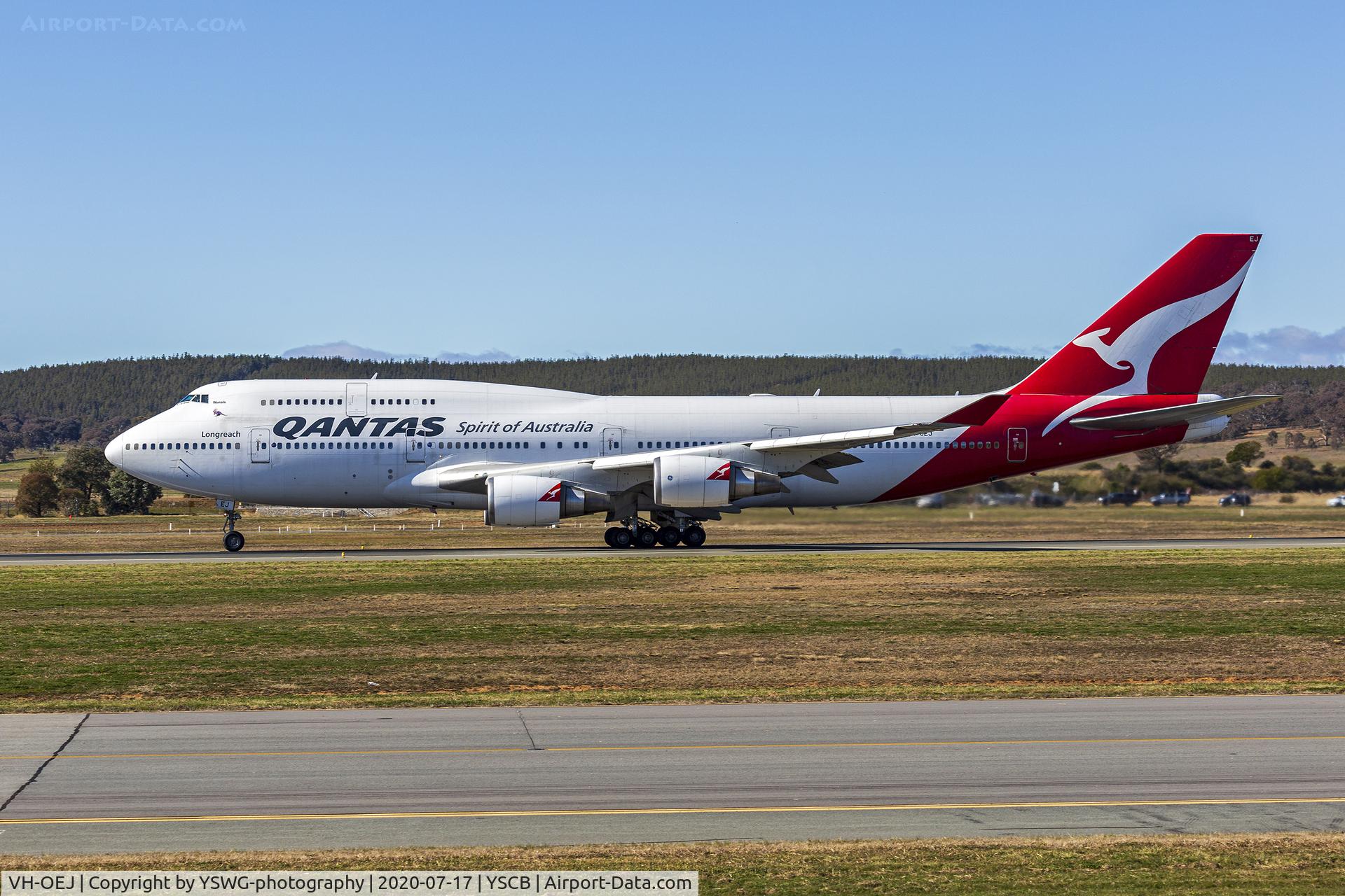 VH-OEJ, 2003 Boeing 747-438/ER C/N 32914, Qantas (VH-OEJ) Boeing 747-438(ER) taking off at Canberra Airport.