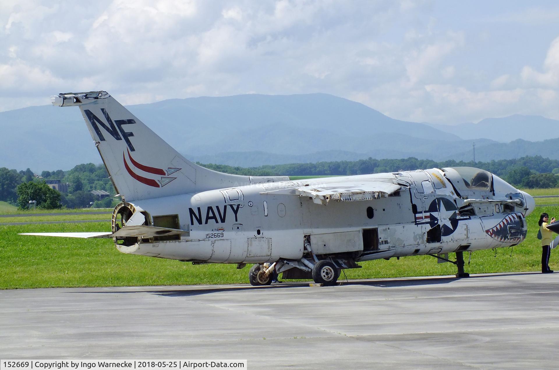 152669, LTV A-7A Corsair II C/N A-026, LTV A-7A Corsair II, awaiting restoration at the Tennessee Museum of Aviation, Sevierville TN