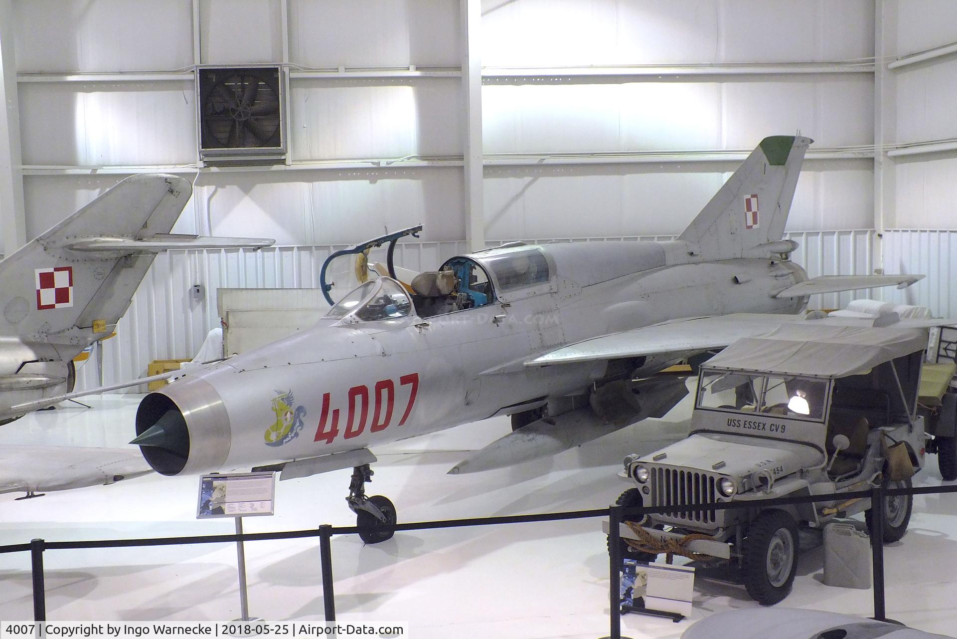 4007, Mikoyan-Gurevich MiG-21US C/N 07685140, Mikoyan i Gurevich MiG-21US MONGOL-B at the Tennessee Museum of Aviation, Sevierville TN
