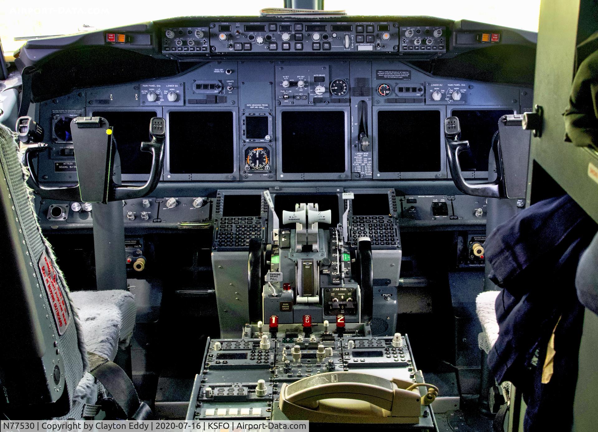 N77530, 2011 Boeing 737-824 C/N 39998, SFO 2020.