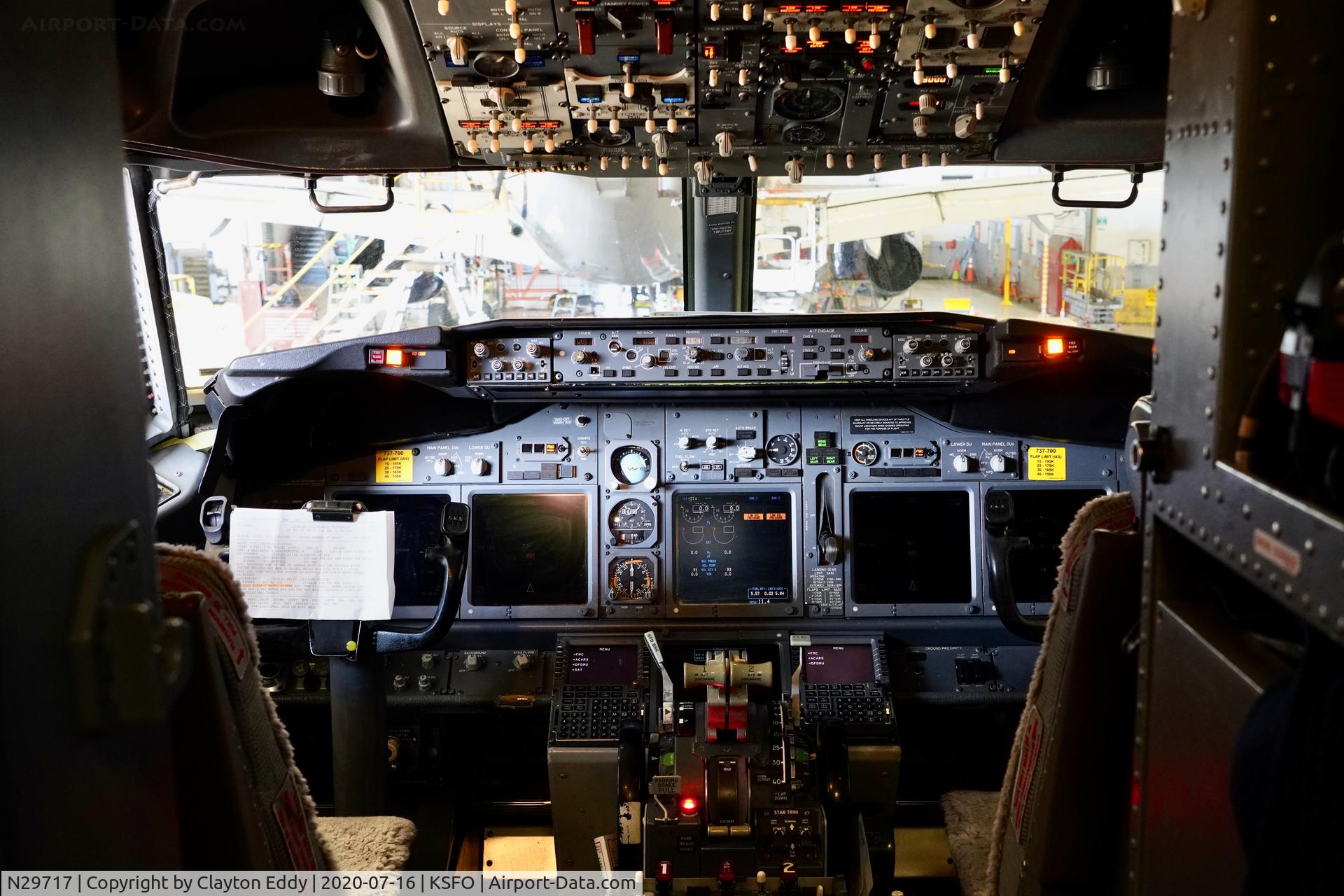 N29717, 1999 Boeing 737-724 C/N 28936, SFO 2020.