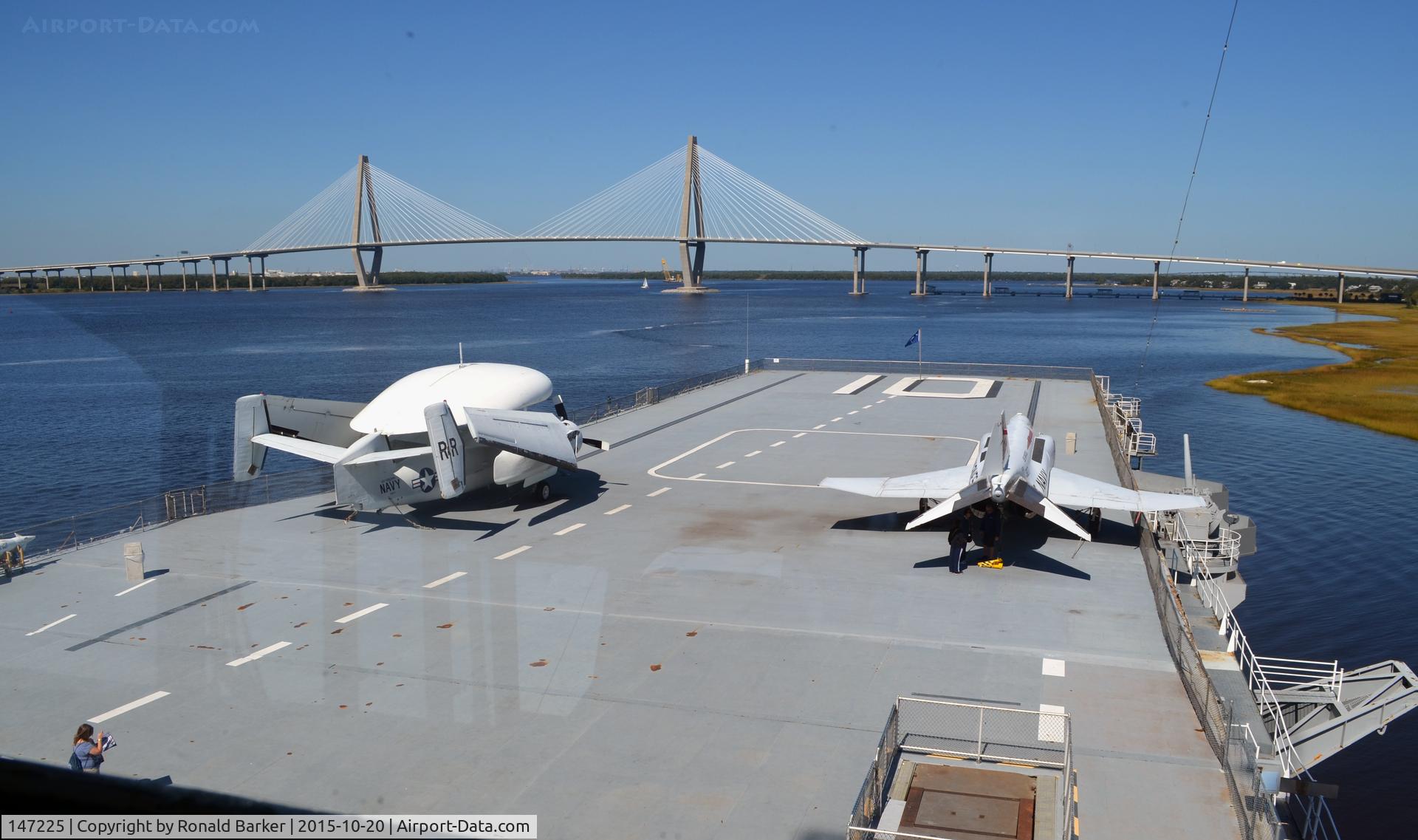 147225, Grumman E-1B Tracer (G-117) C/N 24, E-1B  USS Yorktown  Patriots Point