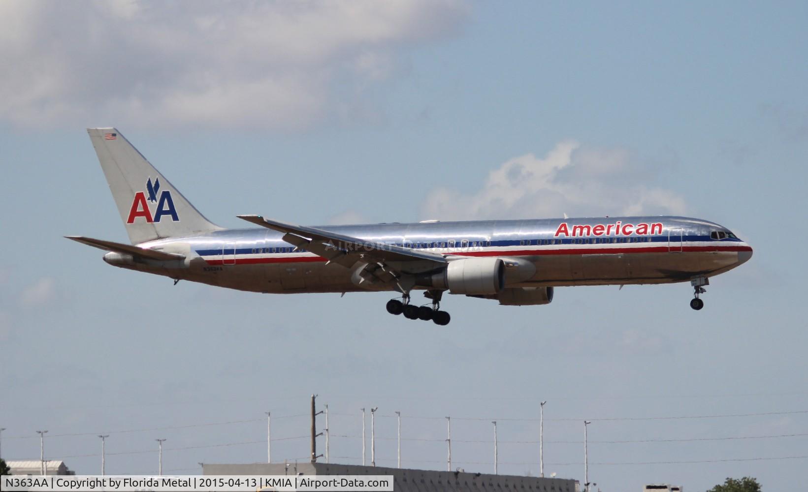 N363AA, 1988 Boeing 767-323 C/N 24044, MIA 2015