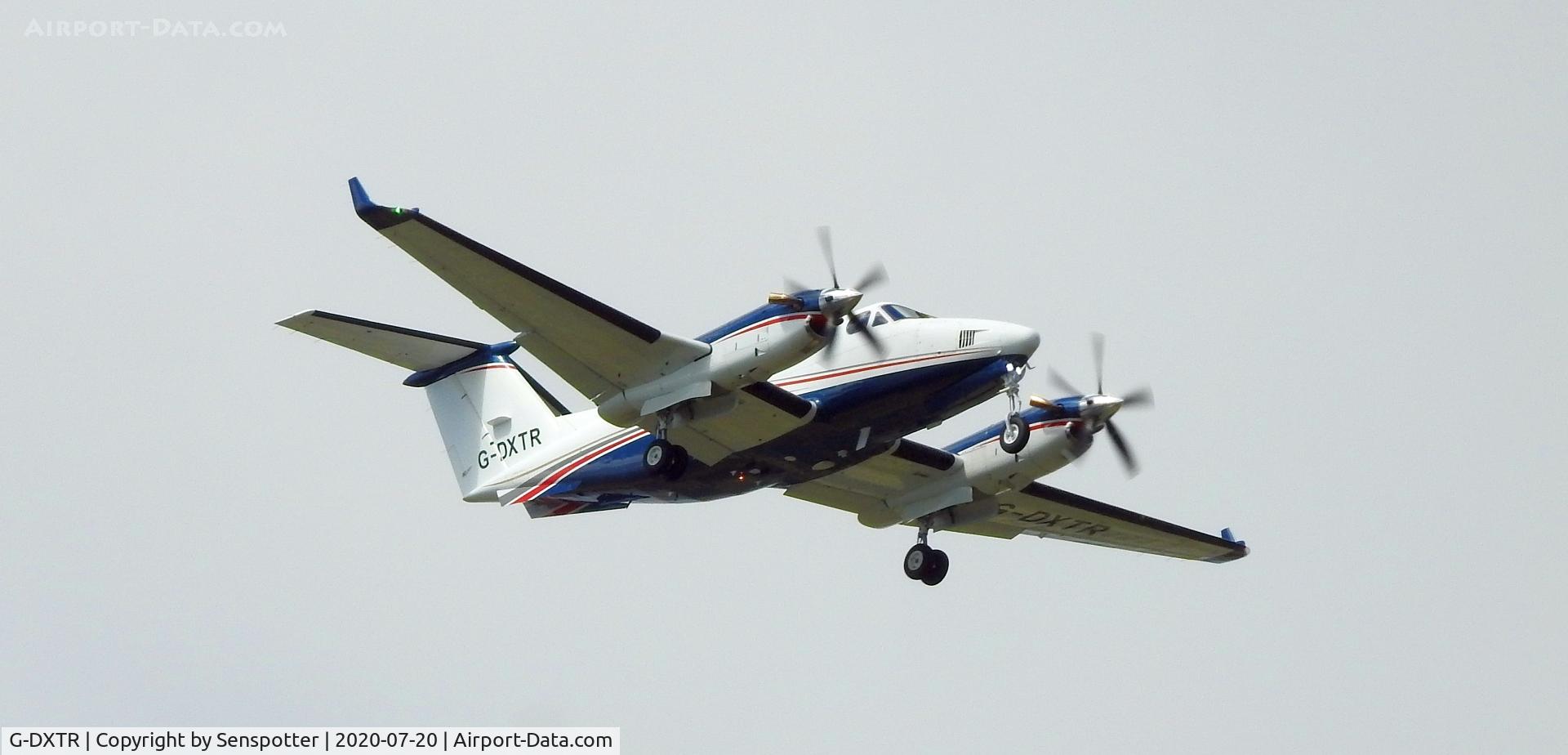 G-DXTR, 1986 Beech B200 Super King Air King Air C/N BB-1244, Beech B200 Super KingAir G-DXTR coming into Southend Airport