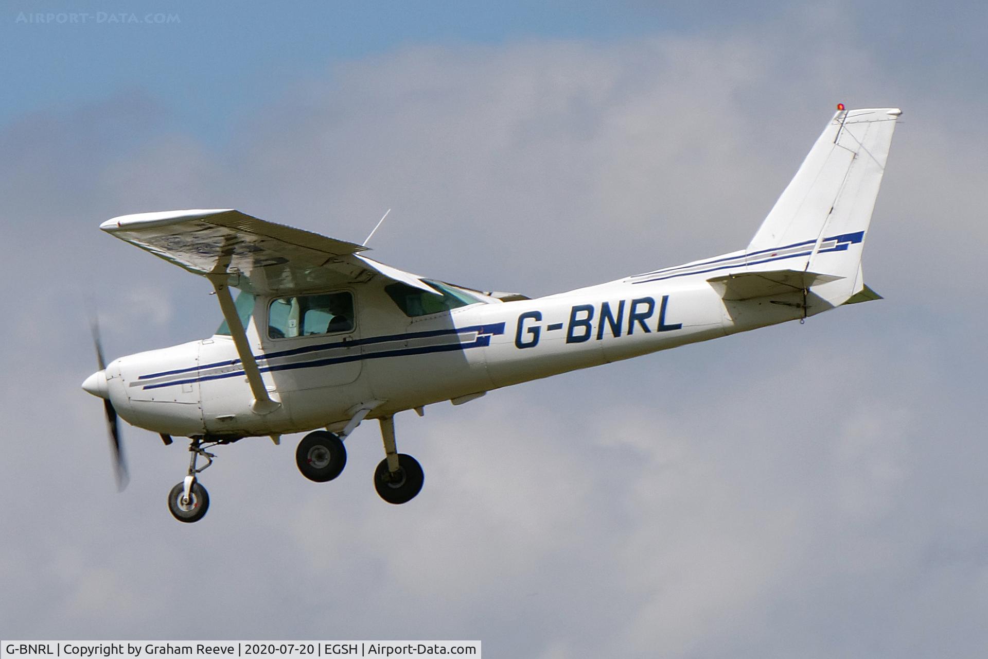 G-BNRL, 1984 Cessna 152 C/N 152-84250, Landing at Norwich.