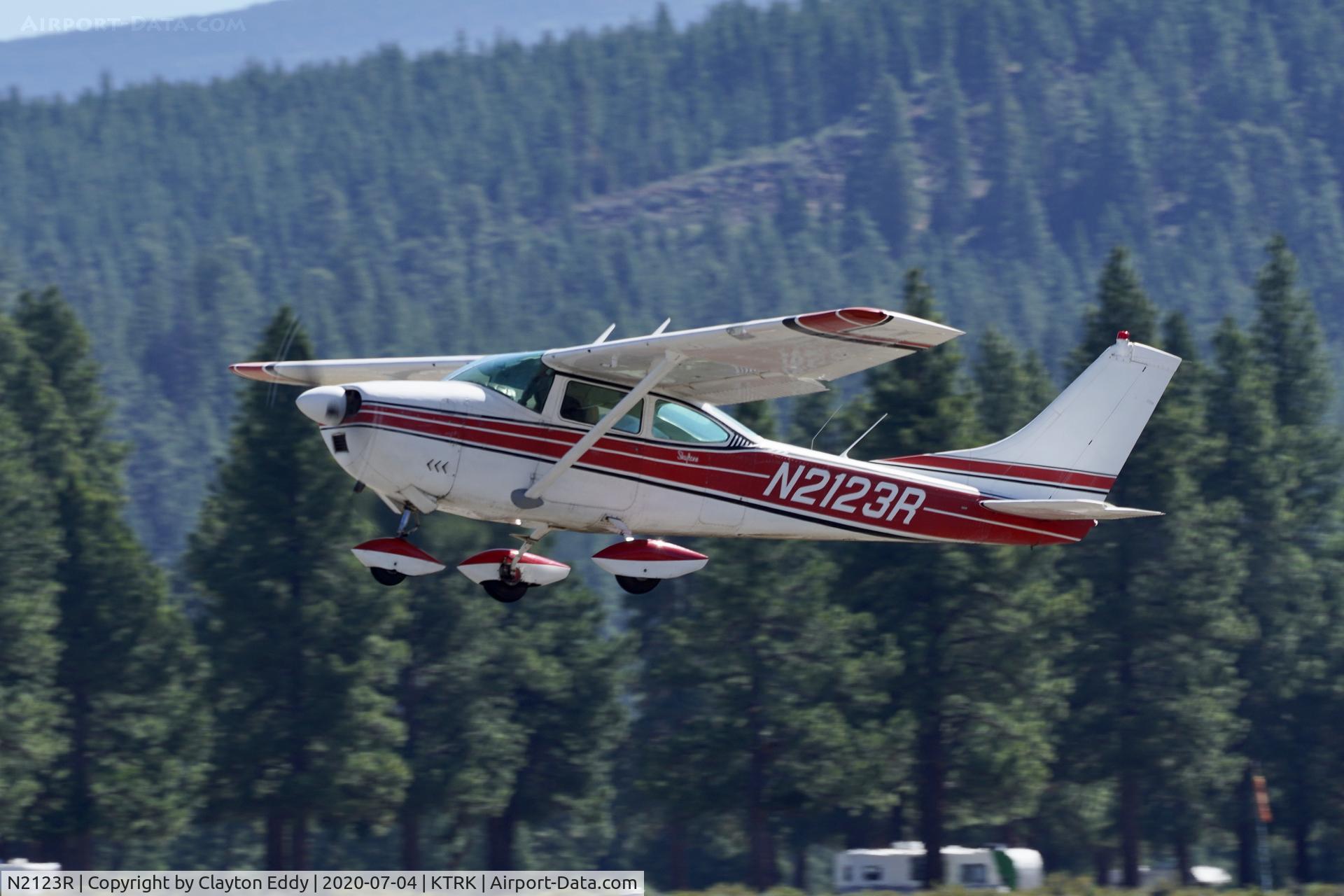 N2123R, 1964 Cessna 182G Skylane C/N 18255323, Truckee airport California 2020.