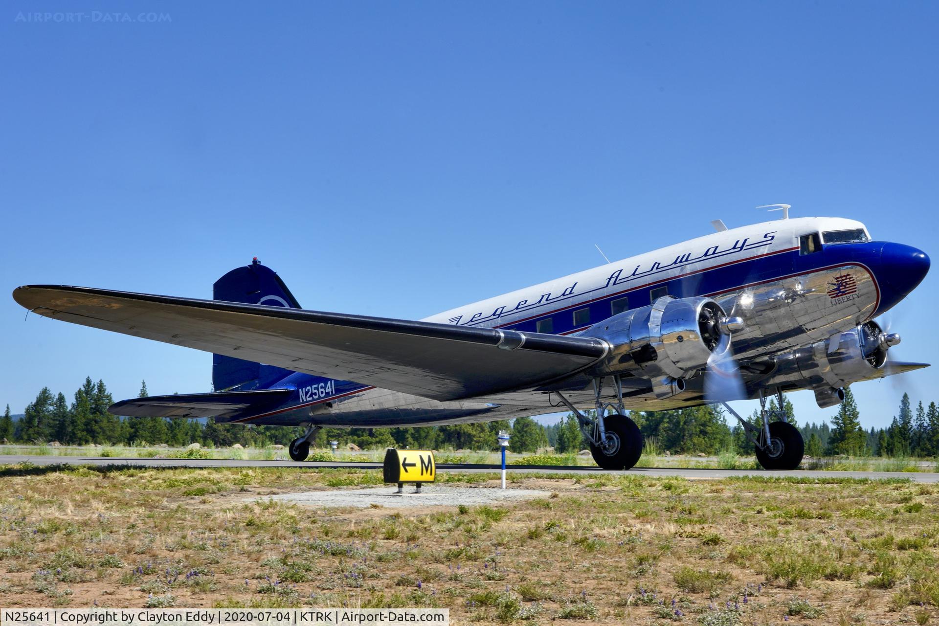 N25641, 1943 Douglas DC3C-S4C4G (C-47) C/N 9059, Part of D-day Truckee Tahoe flyover July 4th 2020.