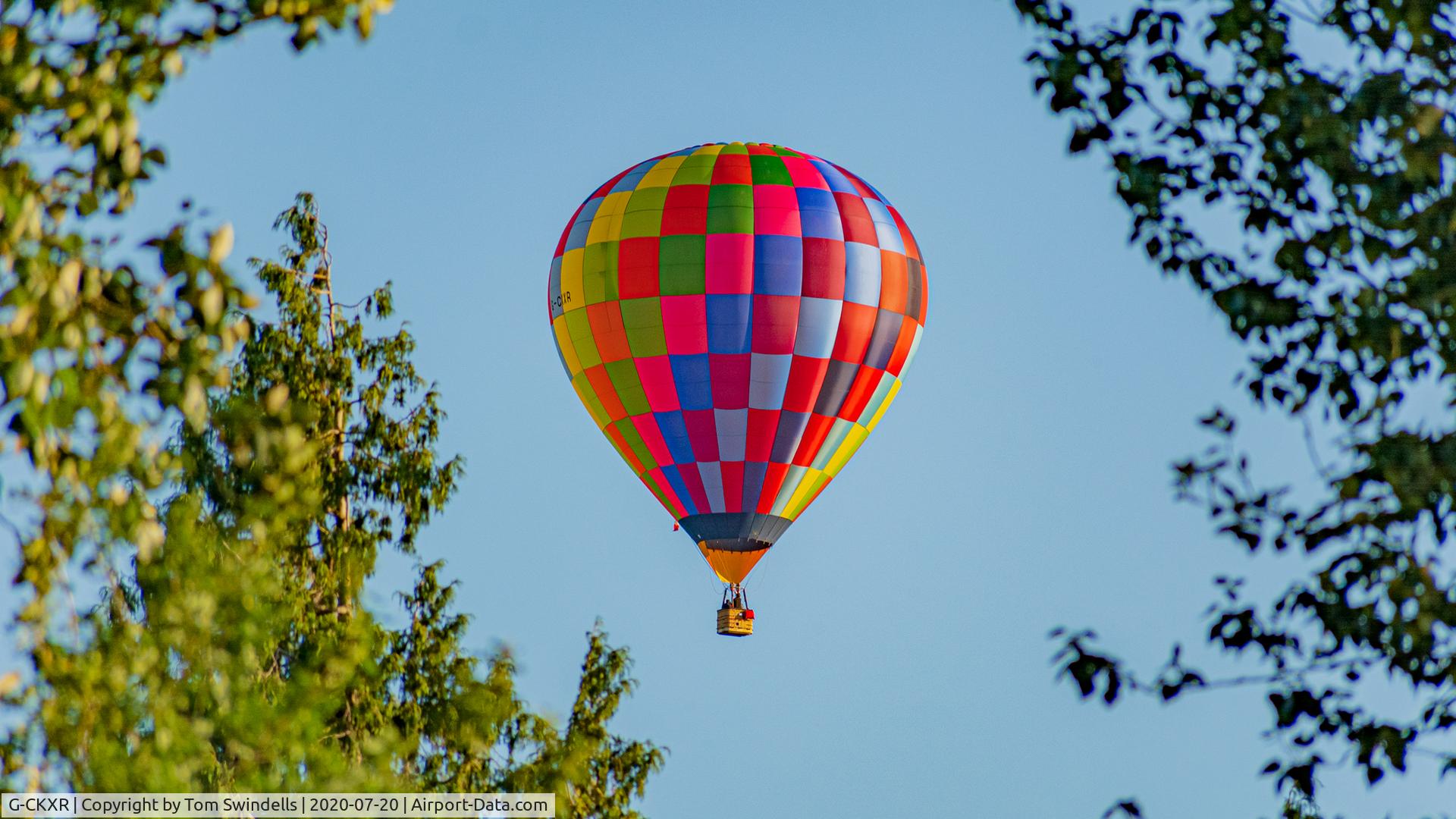 G-CKXR, 2018 Lindstrand LTL Series 1-105 C/N 083, Spotted over Witley, Surrey