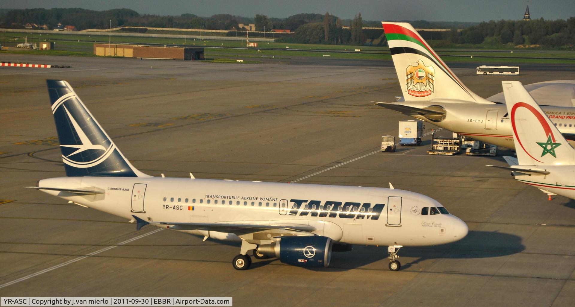 YR-ASC, 2007 Airbus A318-121 C/N 3220, Taxiing at Brussels