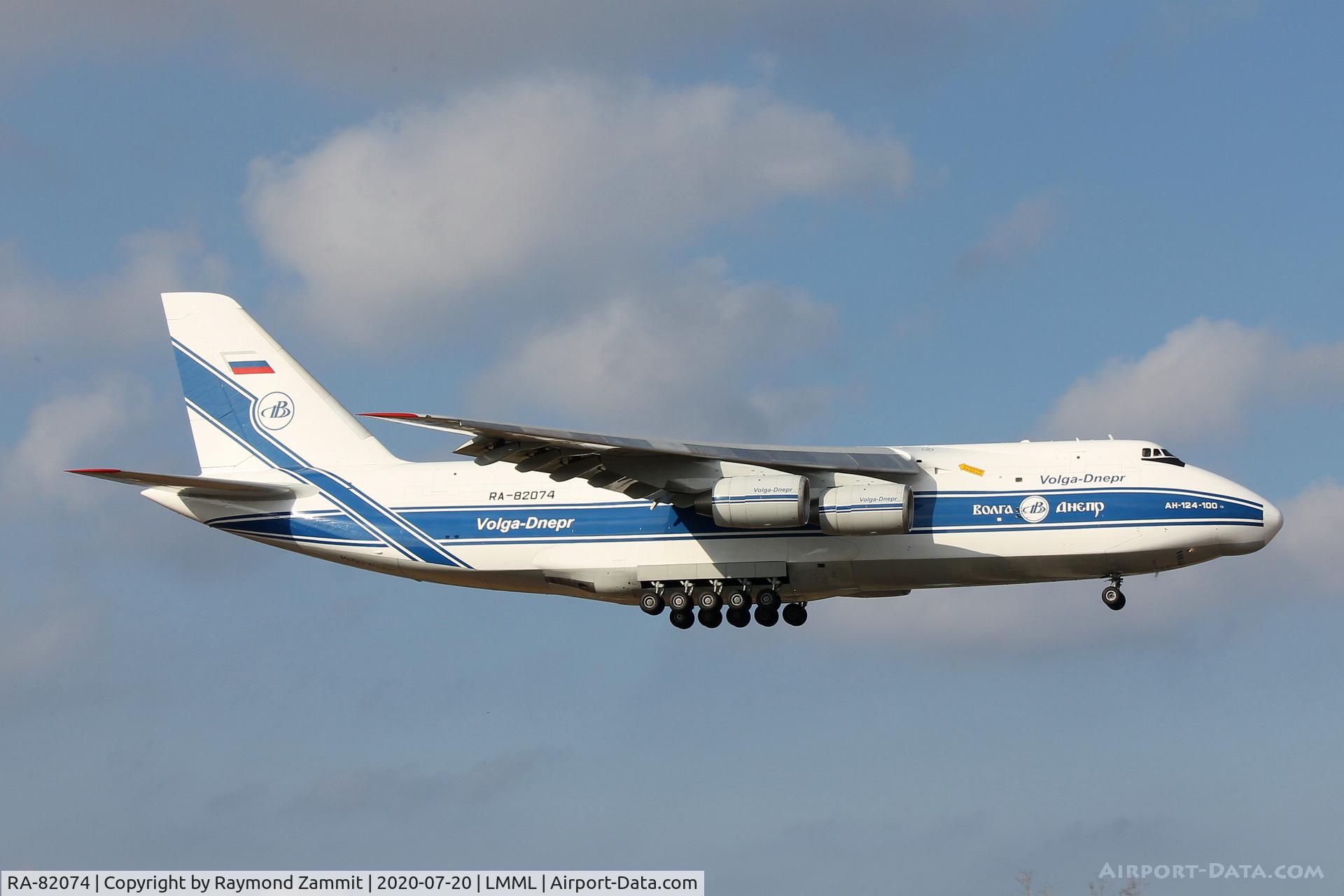 RA-82074, 1994 Antonov An-124-100 Ruslan C/N 9773051459142, Antonov An124 RA-82074 Volga Dnepr Airlines