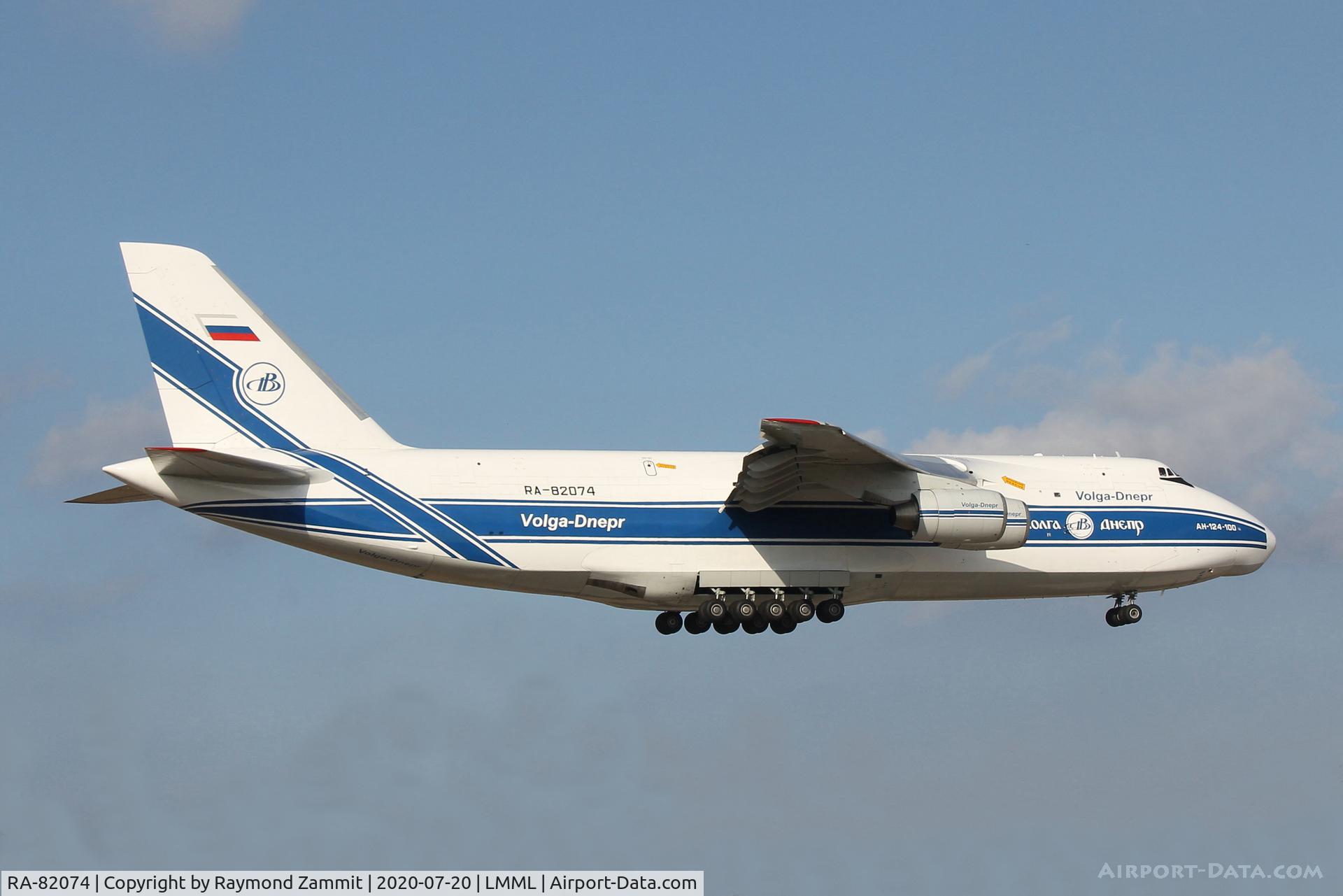 RA-82074, 1994 Antonov An-124-100 Ruslan C/N 9773051459142, Antonov An-124 RA-82074 Volga Dnepr Airlines
