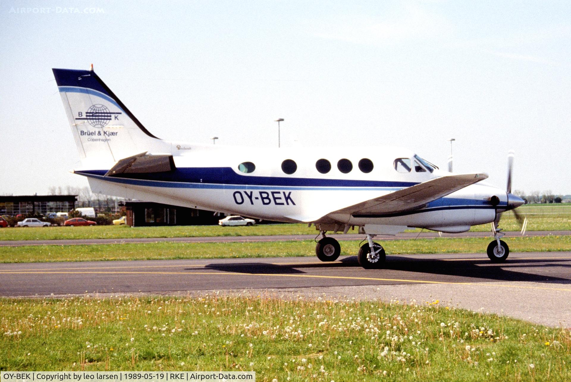 OY-BEK, 1980 Beech 65-C90 King Air C/N LJ-937, Roskilde 19.5.1989